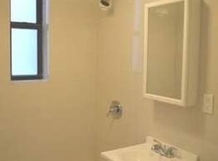 725 Flatbush Ave, Brooklyn, NY 11226