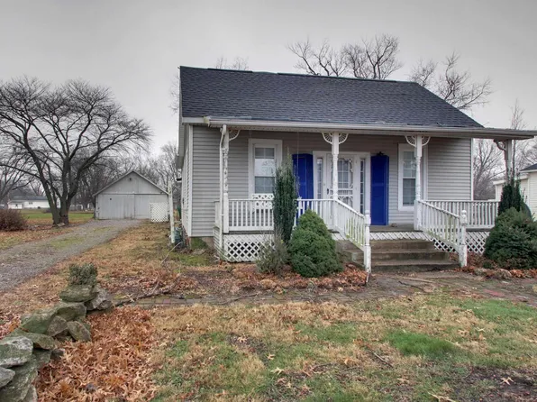 340 S Walnut St, Hull, IL 62343