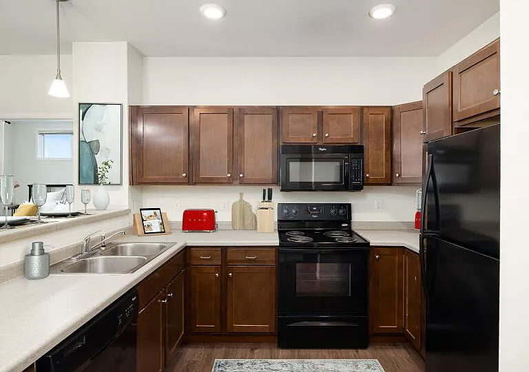 Regency Apartment Homes — Photo 1