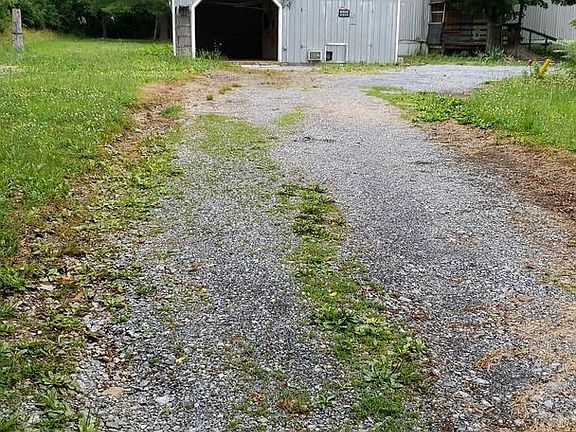 5th image of 31 Old Mountain Rd