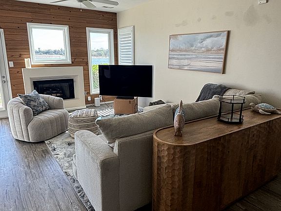 5th image of 9490 Bay Front Dr