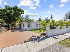 8031 NW 12th Ct, Miami, FL