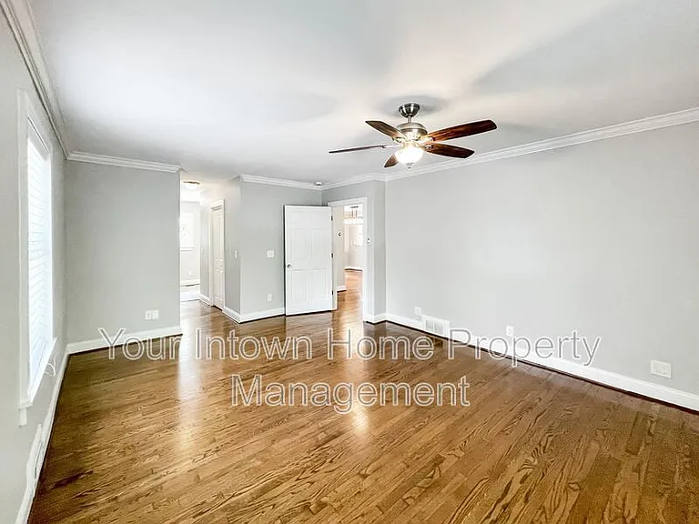 2695 Sharondale Dr NE — Photo 22