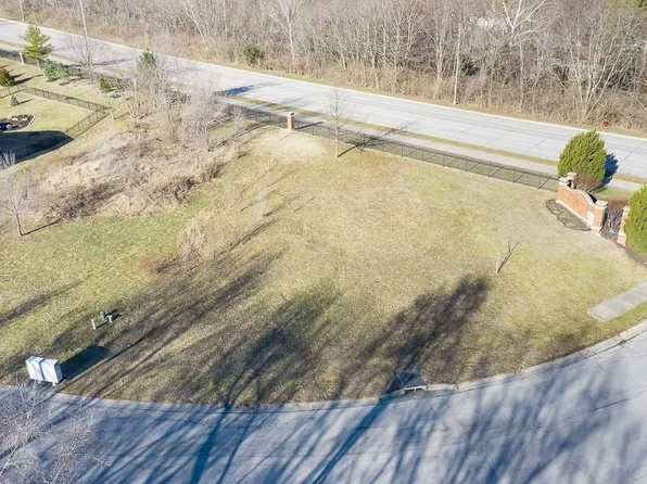 1933-1937 Edgewood Dr, Leavenworth, KS 66048
