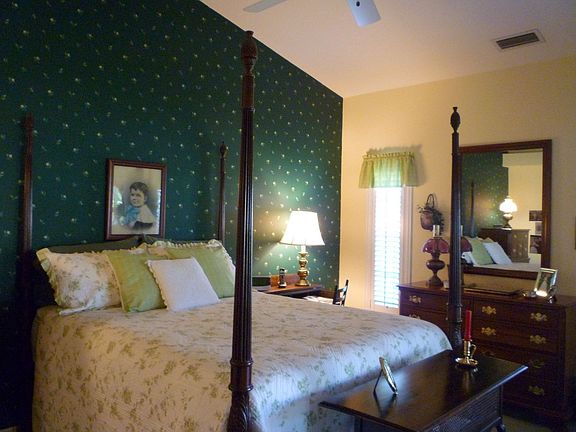 3rd image of 4187 Kirby Ln