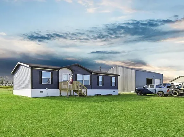 2921 133y Ave NW, Arnegard, ND 58835