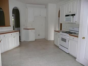 2nd image of 4100 Sweetsprings Ter SW #T