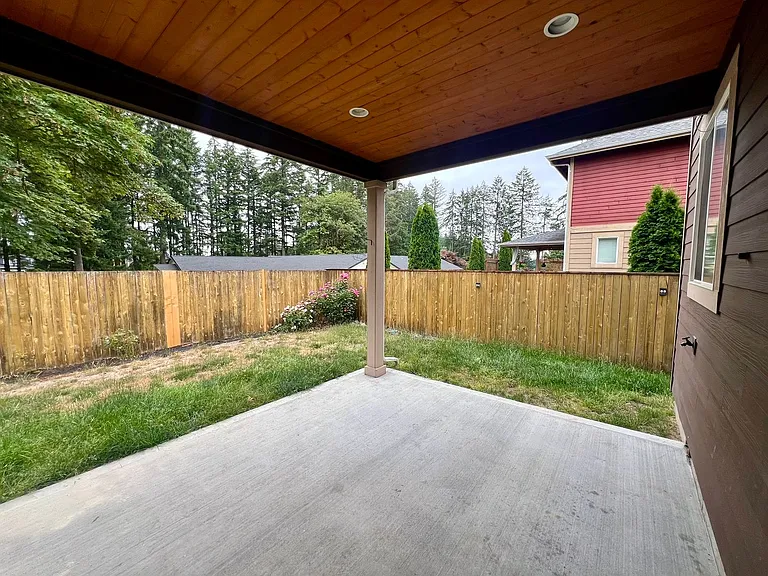 4006 20th Ave NE — Photo 12