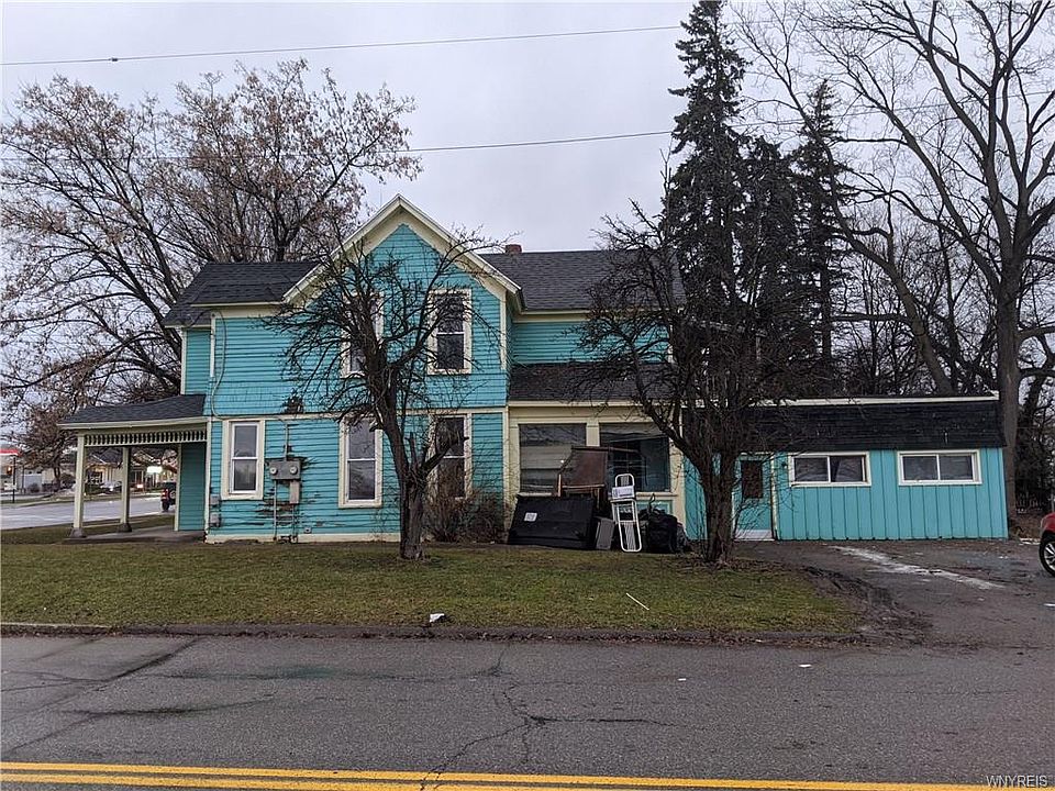 2nd image of 370 W Main St