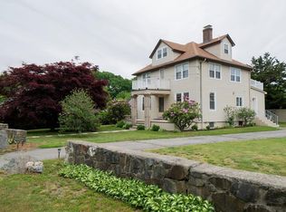 56 Park Rd, Riverside, RI 02915