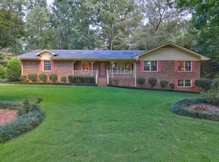 115 Deer Trl, Fayetteville, GA 30214