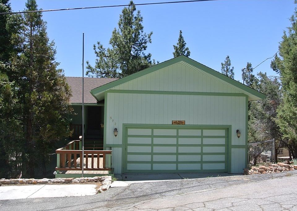 1st image of 372 Mullens Dr