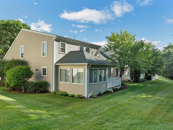 2nd image of 20 Emily Cir