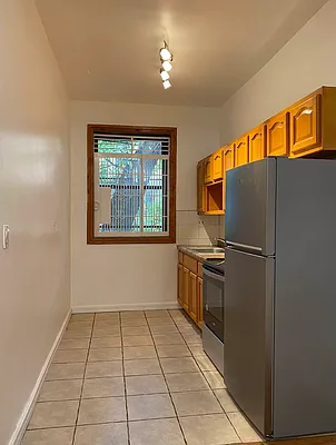 Rented by Corcoran | media 23