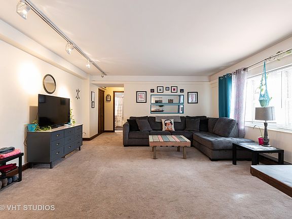 4th image of 4960 N Marine Dr APT 211