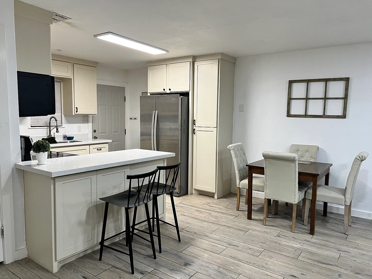 2 bed, 1.0 bath, 792 sqft, $950 — Photo 4