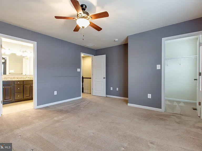 1314 Hawthorn Dr — Photo 18