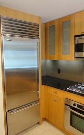 3rd image of 333 1st St Unit 206