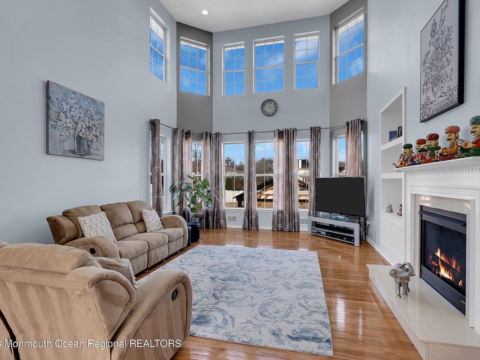 1st image of 1813 Charlton Circle