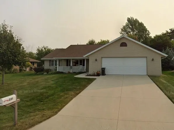 221 North 6th STREET, Sheboygan Falls, WI 53085