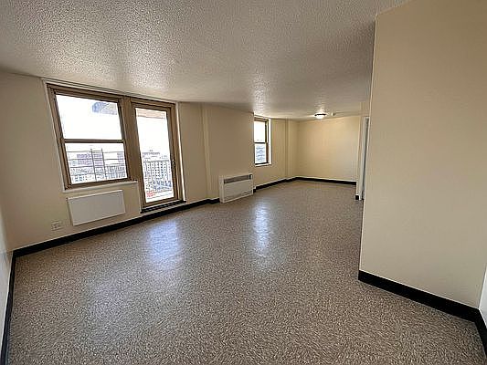 1st image of 2929 W 30th St #11DA