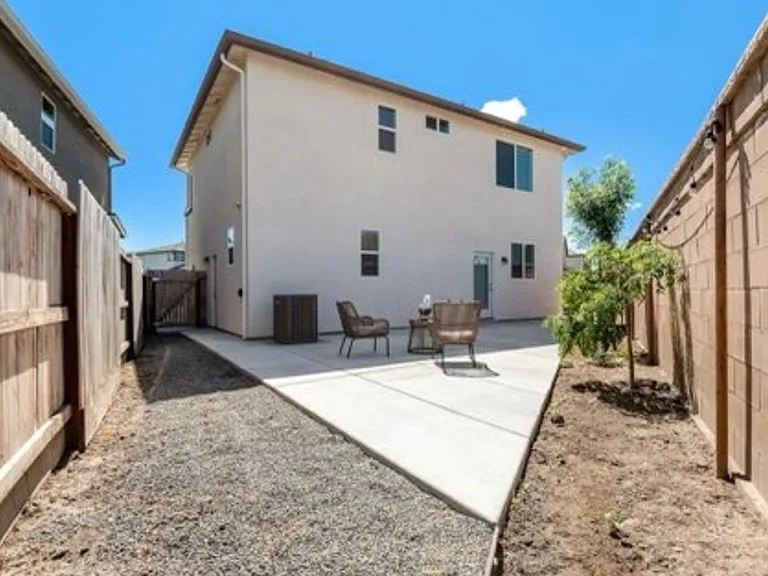 3049 N Dudley St — Photo 9