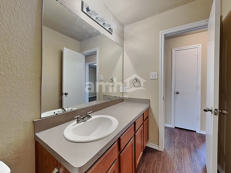2822 Wisner Cir — Photo 15