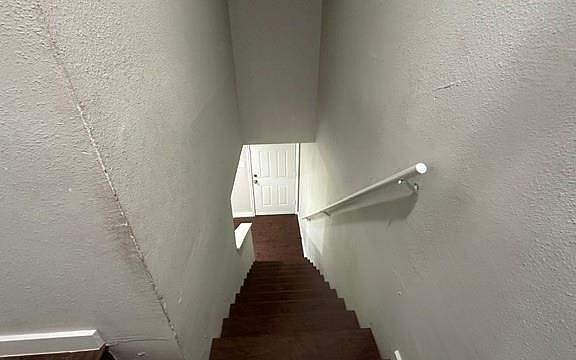 3rd image of 11927 Beechnut St