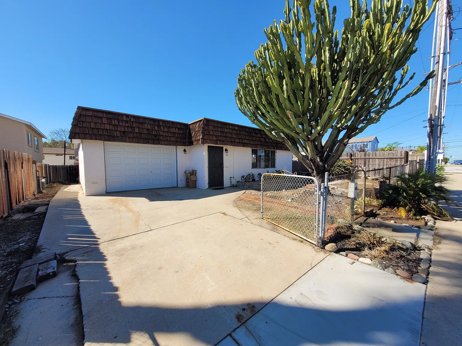2 bed, $2,600 — Photo 1