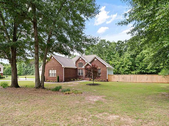 3rd image of 2050 Morris Farms Dr