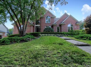 16521 Highland Ln, Northville, MI 48168