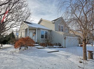 428 Pheasant Chase Dr, Bolingbrook, IL 60490