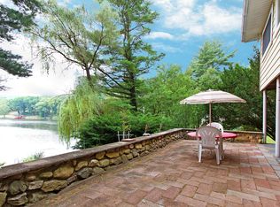 29 Schuyler Ln, Garrison, NY 10524