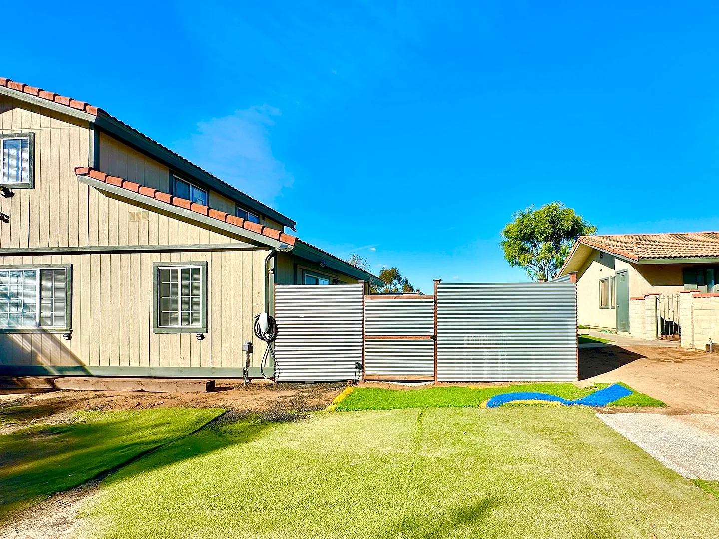 Beautifully Appointed Entry-Level Guest Home Unit on Private and Peaceful Country Property of Fal... — Photo 2