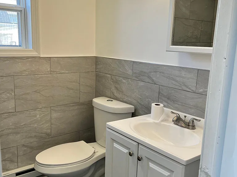 55 Ocean Ave #B — Photo 2