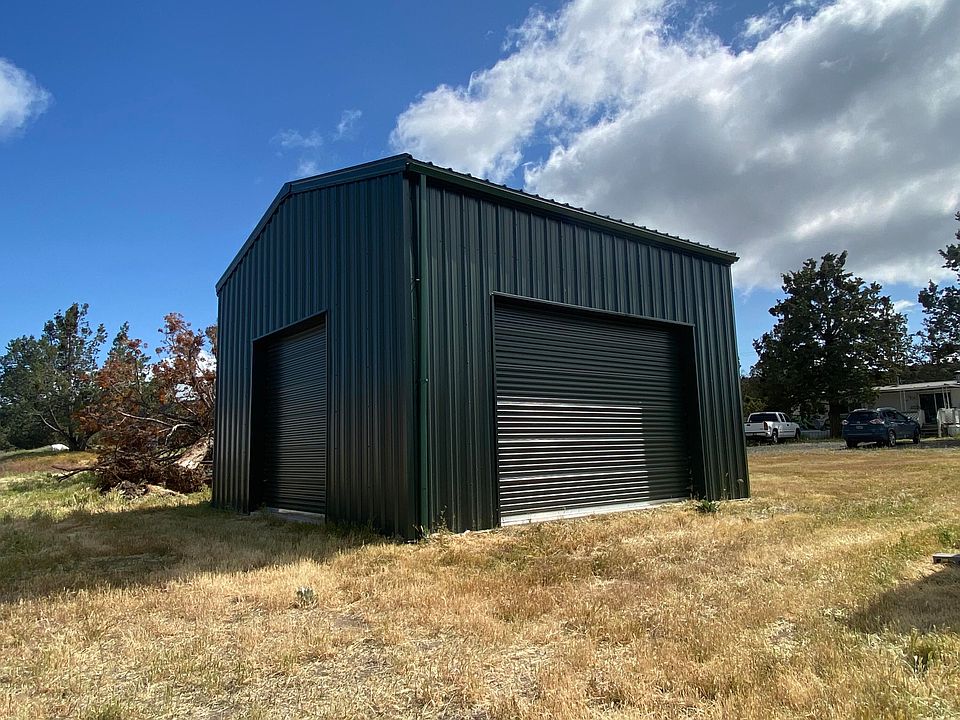 2nd image of 17350 Patricia Ln