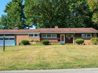 104 Appletree Dr, Beaver, PA 15009