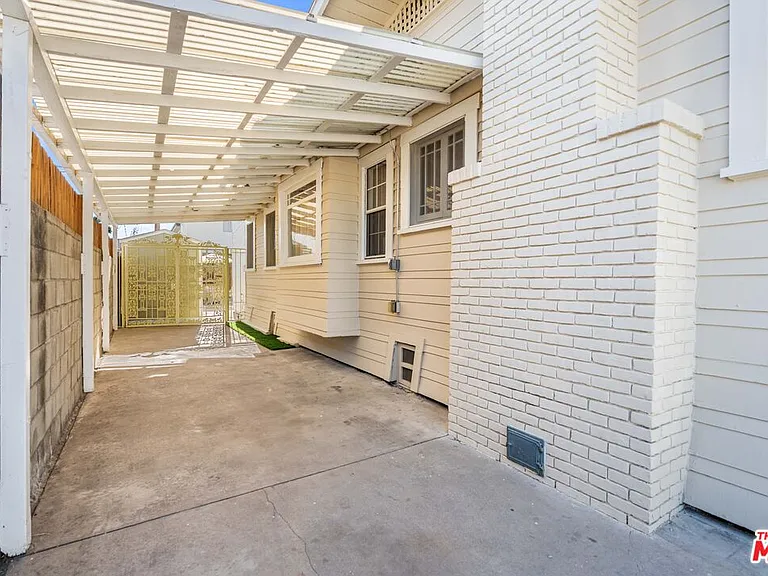 607 N Gramercy Pl — Photo 31