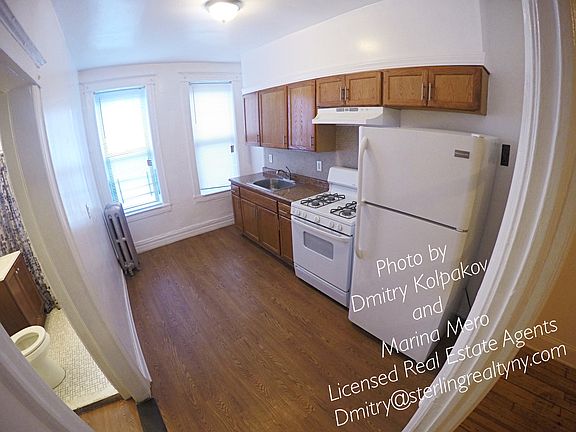 3rd image of 20-60 Stein Way #6-FAM