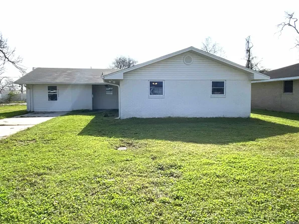 33005 Adams Dr, White Castle, LA 70788