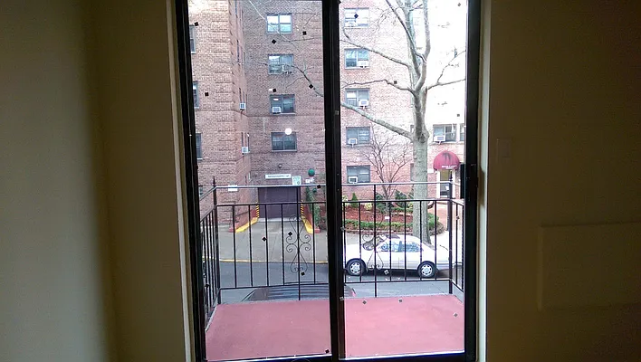 Rented by Metro Garden Realty NYC | media 2