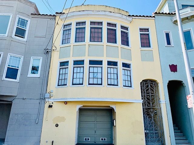 1st image of 423 33rd Ave #A
