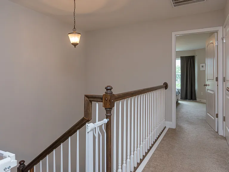 544 Twin Lake Rd — Photo 6
