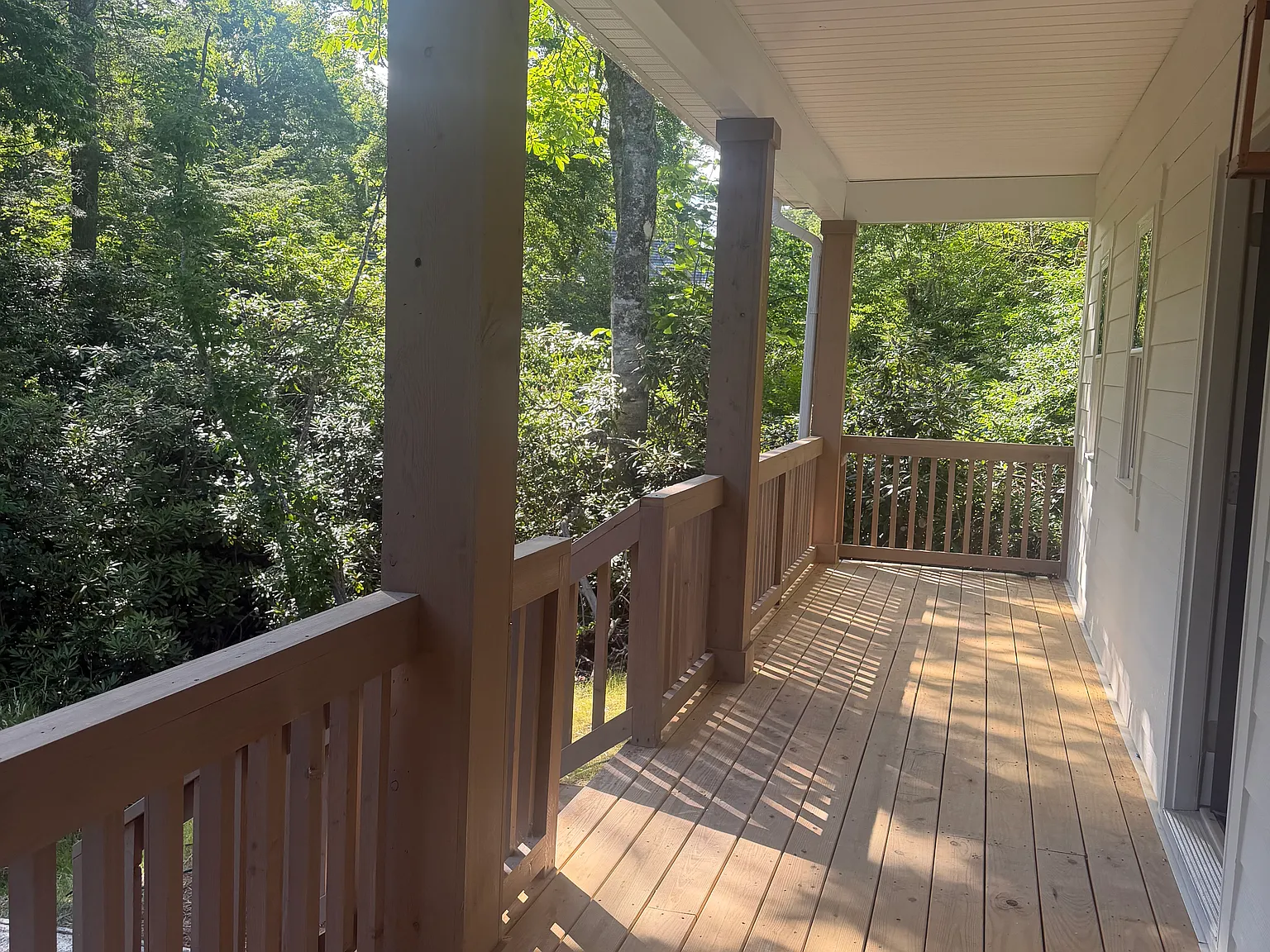 3 bed, 2.5 bath, 2300 sqft, $5,400 — Photo 3