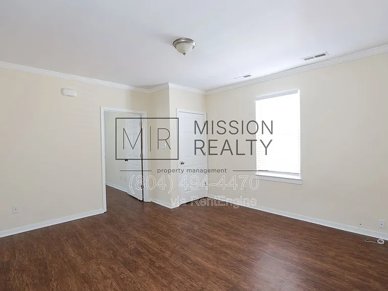 1402 Bainbridge St #B — Photo 4