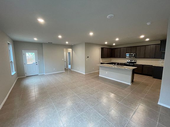 3rd image of 7843 Abbey Pl