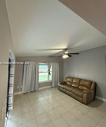 5th image of 4100 SW 36th St