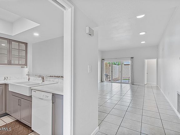 3rd image of 5 W Casa Hermosa Drive