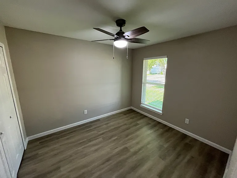 300 Ocean Dr — Photo 17