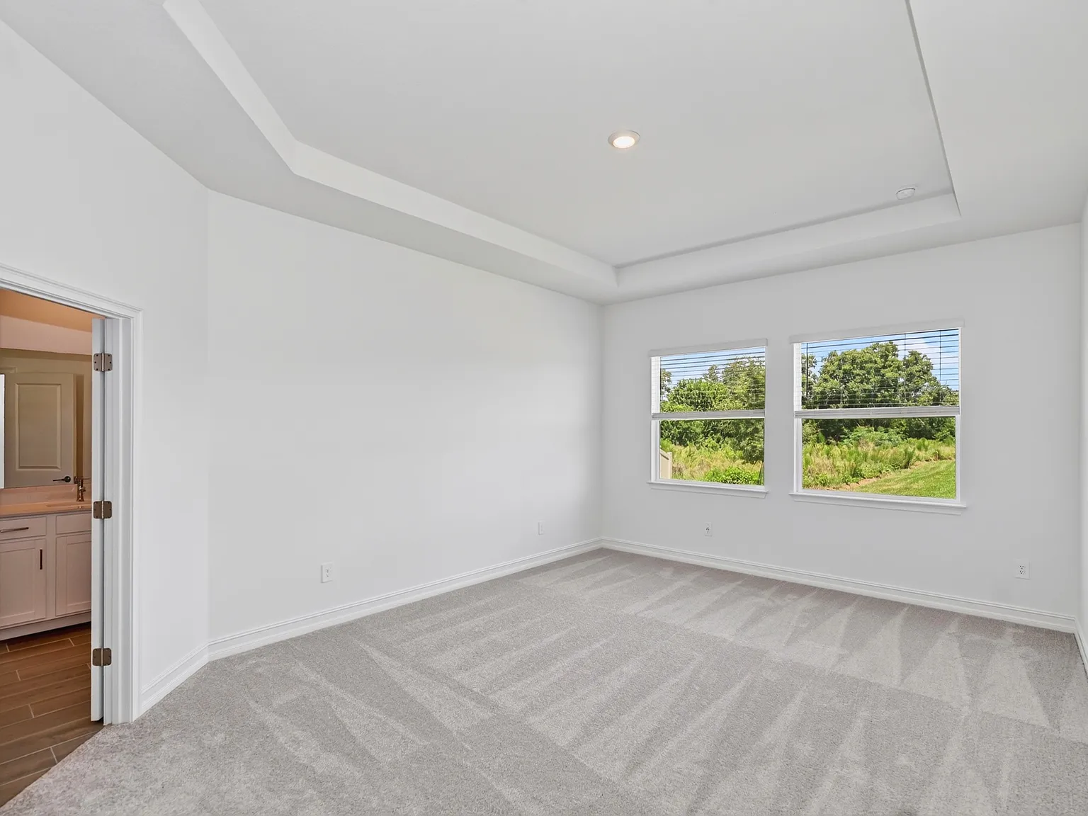 5 bed, 3336 sqft, $3,600 — Photo 4